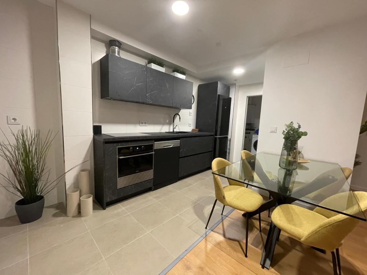 Oktheway Areal Terrace Apartment โอเลรอส ภายนอก รูปภาพ